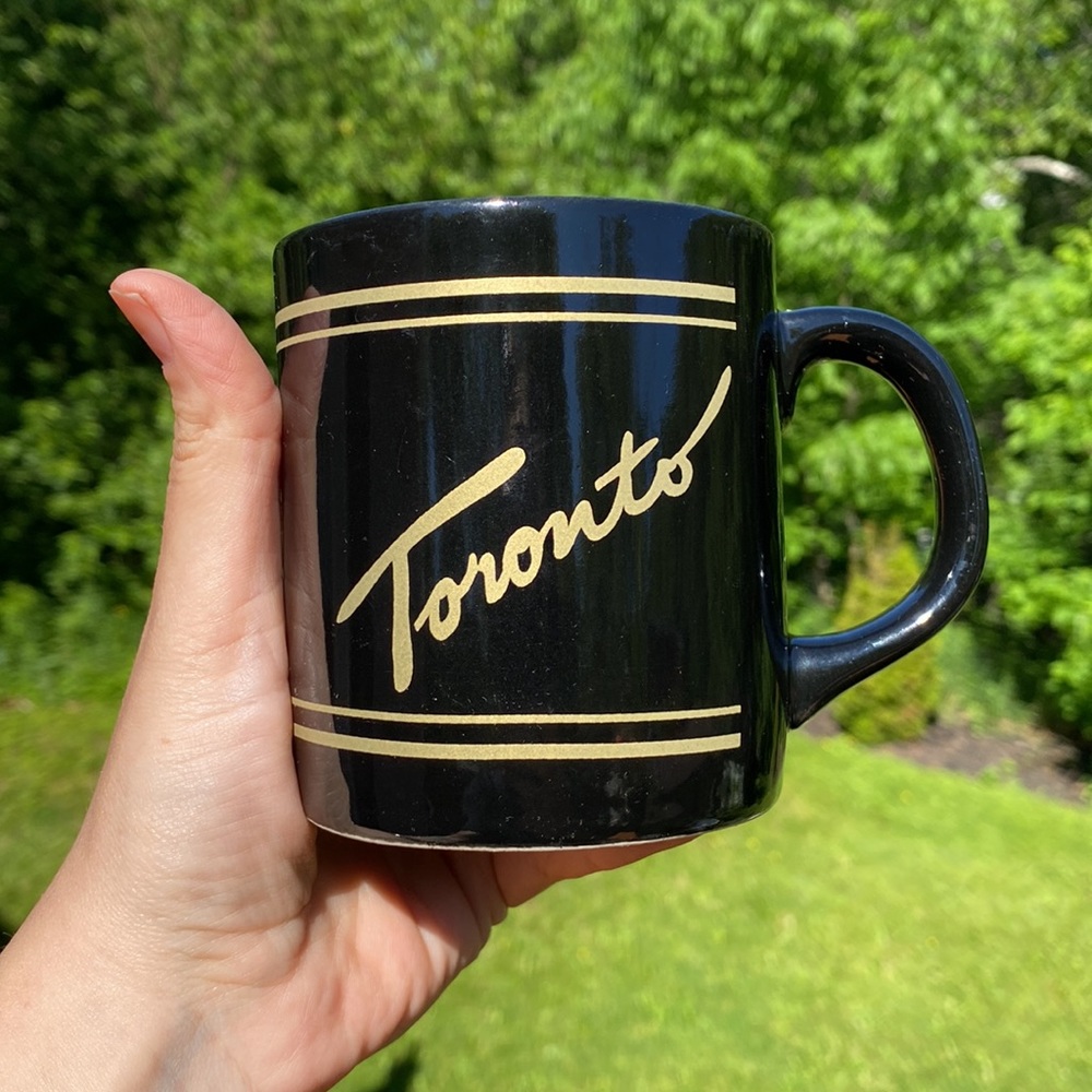 Toronto Mug - Picture 3 of 4